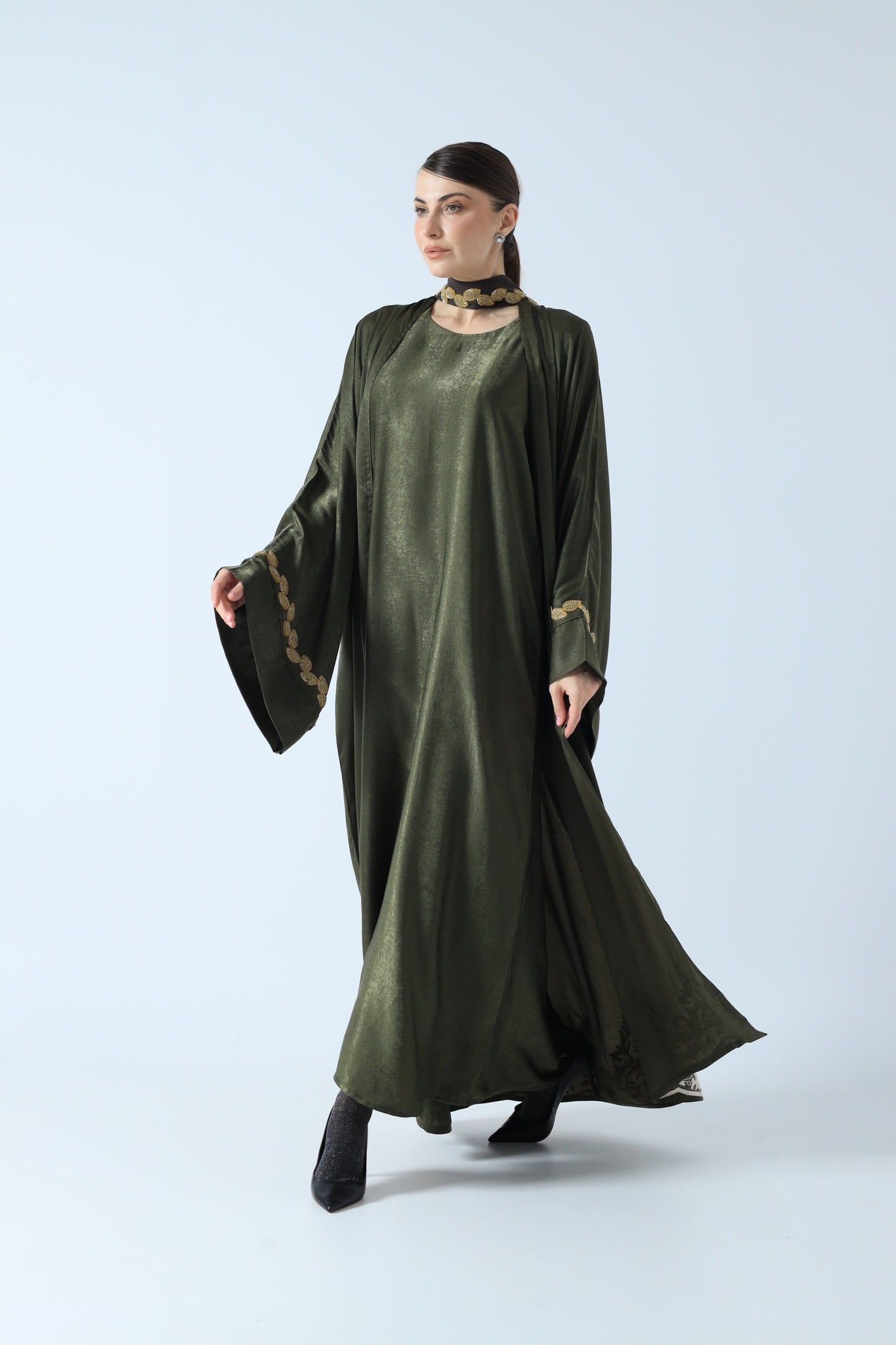 WASHED SILK ABAYA GOLDEN OLIVE